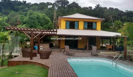 Sítio de Alto Padrão em Condomínio