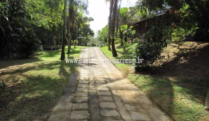 Sítio À Venda Com Porteira Fechada