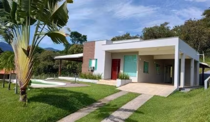Chácara de 1.000m2 em Excelente Condomínio