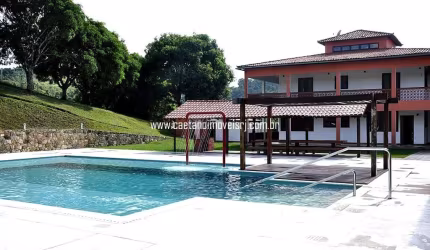 Fazenda - Haras de Luxo (Porteira Fechada)
