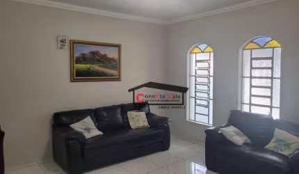 Casa com 5 dormitórios à venda, 180 m² por R$ 580.000 - Bosque dos Eucaliptos - São José dos Campos/SP