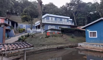 Chácara com 3 dormitórios à venda, 2500 m² por R$ 1.060.000,00 - Vila Dirce - São José dos Campos/SP