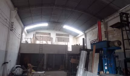 Galpão à venda, 600 m² por R$ 660.000,00 - Madureira - Rio de Janeiro/RJ