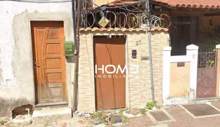 Casa com 3 dormitórios à venda, 109 m² por R$ 174.000 - Madureira - Rio de Janeiro/RJ