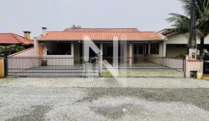 Casa em Balneário Barra do Sul- Pinheiros