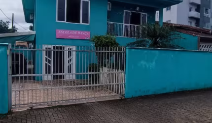 Sobrado com potencial no Guanabara | Joinville -SC