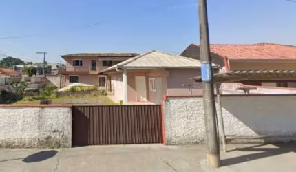 Terreno com Três Casas no Floresta