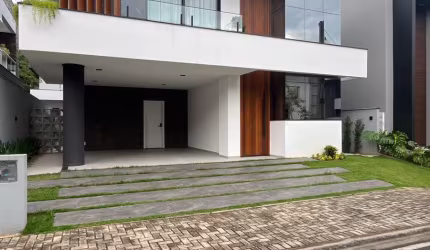 Casa de Alto Padrão Pronta Para Morar no Vila Nova