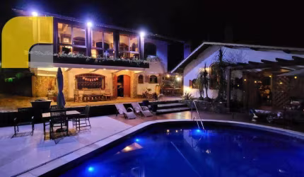 Casa com 3 dormitórios à venda, 600 m² por R$ 3.500.000,00- Monte Verde - Camanducaia/MG