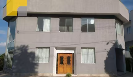 Sobrado com 3 dormitórios à venda, 415 m² por R$ 1.480.000,00 - Condomínio Residencial Campos do Conde - Bragança Paulista/SP