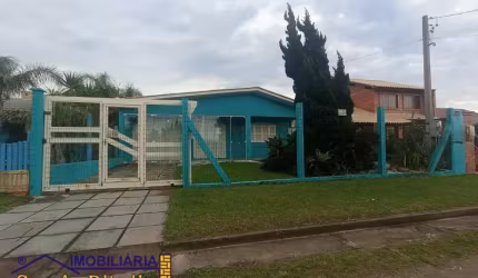 Linda Casa com Piscina - Próxima ao Parque das Corujas