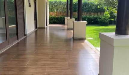 LINDA CASA TÉRREA TRÊS SUITES BUSCA VIDA