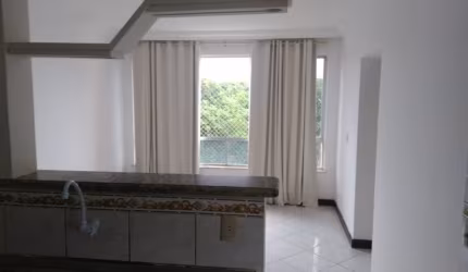 2 Quartos, quarto de serviço revertido, elevador, 1 garagem. Rua Alfredo Gomes de Oliveira