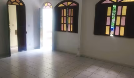 3 Quartos, 75 MT, 1 garagem. Próximo a prorural e panetute