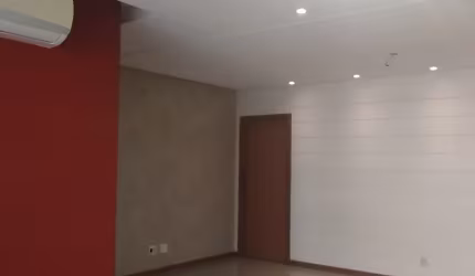 3 Quartos sendo 2 suítes, nascente, varanda, 2 garagens.Pituba Ville