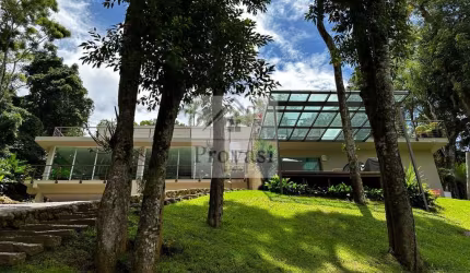 MANSÃO MAGNÍFICA em IBIÚNA - 6 SUÍTES - 2.500m² - R$ 5.500.000,00