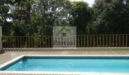 belíssima casa, 4 suites, sala 3 ambientes lareira , visita, jantar, totalmente integrada com área gourmet, churrasqueir