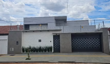 Linda mansão no jardim América Goiânia Goiás !!!