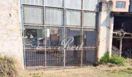 Galpão com estacionamento