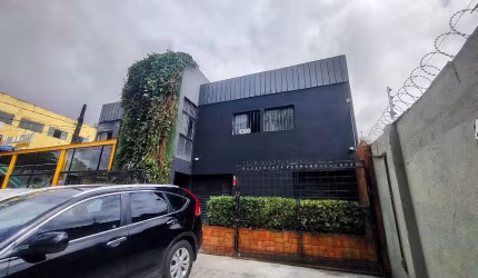 Sala comercial com excelente localização
