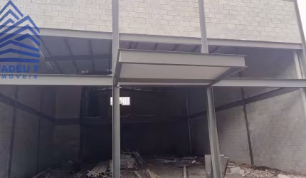 Galpão para Locação, 330 M2, 5 vagas na Chácara Santo Antônio