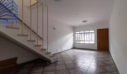 Casa a Venda, 3 dorms, 2 vagas no Jardim Aeroporto