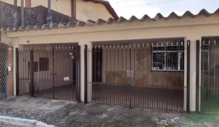 Casa a Venda, 4 dorms, 3 vagas no Jardim Monte Azul