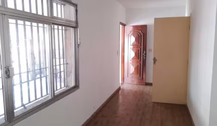 Casa a Venda, 4 dorms, 3 vagas no Jardim Monte Azul
