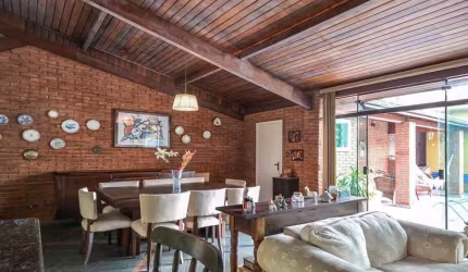 Casa a Venda, 4 dorms, 3 vagas no Campo Belo