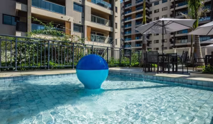 Apartamento de 2 quartos sendo 1 suíte no condomínio clube na Barra da Tijuca