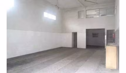 Galpão com 250 m² em Vila Haddad - Santos - SP