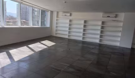 Sala/Conjunto para aluguel com 161 metros quadrados em Gonzaga - Santos - SP