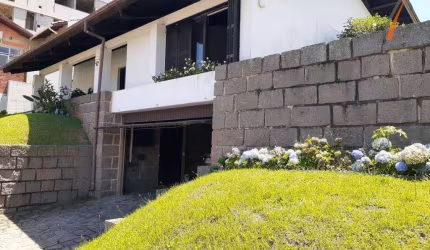 Casa com 4 dormitórios à venda, 371 m² por R$ 3.500.000,00 - Coqueiros - Florianópolis/SC