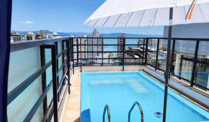 Cobertura com 3 dormitórios à venda, 198 m² por R$ 2.500.000,00 - Centro - Florianópolis/SC