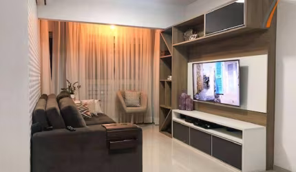 Apartamento com 2 dormitórios à venda, 76 m² por R$ 715.000,00 - Abraão - Florianópolis/SC
