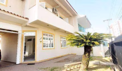 Casa com 5 dormitórios, 220 m² - venda por R$ 1.750.000,00 ou aluguel por R$ 9.650,01/mês - Balneário - Florianópolis/SC