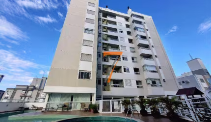 Apartamento com 2 dormitórios à venda, 68 m² por R$ 870.000,00 - Abraão - Florianópolis/SC