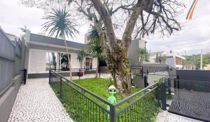 Casa à venda, 330 m² por R$ 2.240.000,00 - Bom Abrigo - Florianópolis/SC