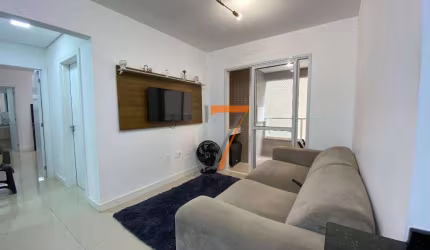 Apartamento com 2 dormitórios à venda, 75 m² por R$ 480.000,00 - Barreiros - São José/SC