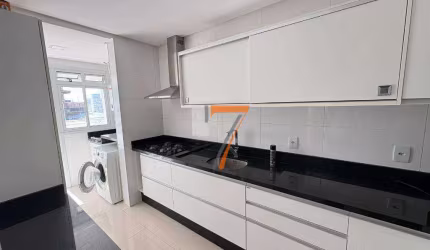 Apartamento com 2 dormitórios para alugar, 70 m² por R$ 3.300/mês - Barreiros - São José/SC