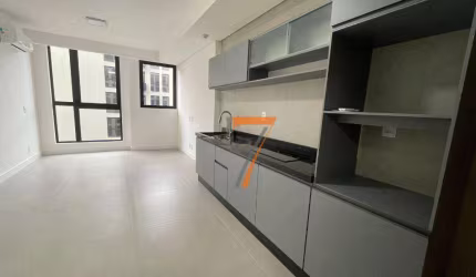 Studio com 1 dormitório para alugar, 32 m² por R$ 3.482,01/mês - Trindade - Florianópolis/SC