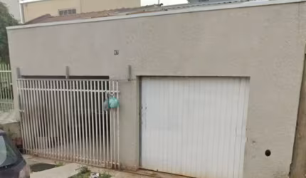 Sobrado No Cic com sala comercial
