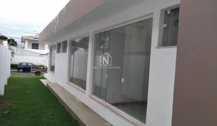 Casa em Condomínio para Venda em Lauro de Freitas, Praia de Buraquinho, 3 dormitórios, 3 suítes, 4 banheiros, 5 vagas