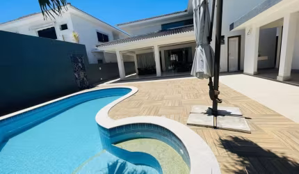 Casa para Venda em Lauro de Freitas, Villas do Atlântico, 4 dormitórios, 4 suítes, 6 banheiros, 4 vagas