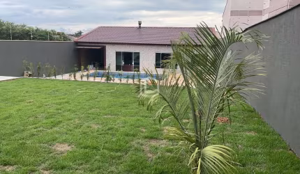 EDÍCULA COM PISCINA