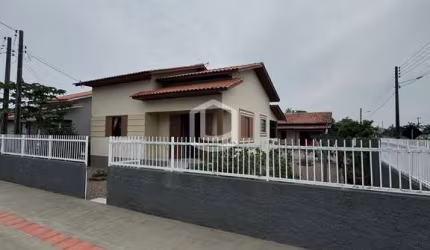 CASA DE ESQUINA MORRO DA FUMAÇA