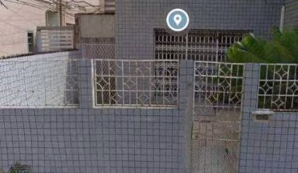 Casa com ótima localização no Alecrim - 360m² - com Ponto comercial