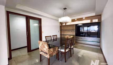 Apartamento com 227m² - 3suites - 4Vagas - em Candelária - Vizinho ao Natal Shopping