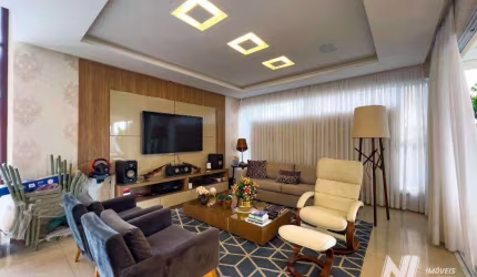 Excelente Casa em Ponta Negra - 4 suítes