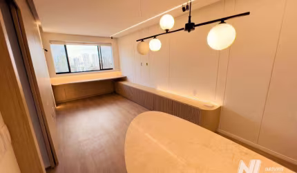 Apartamento em Capim Macio - 2Dorm 1suite - andar alto - com projetados